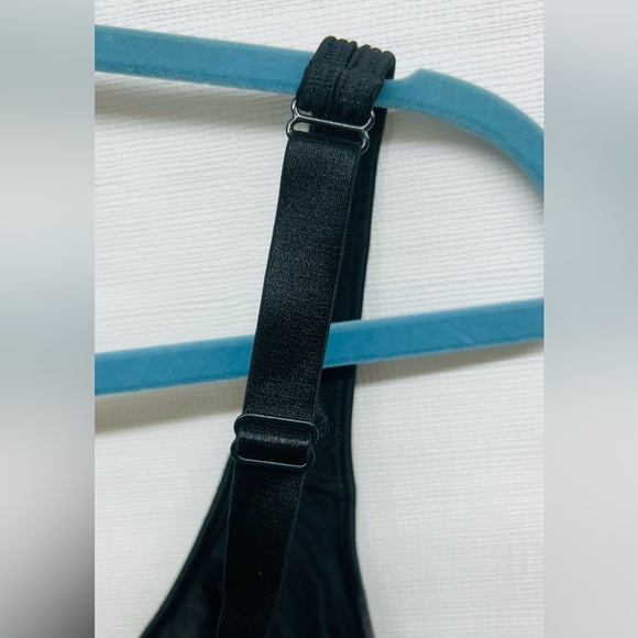 Lane Bryant Like new black lace underwire Cacique bra, size 42DD. - Picture 5 of 7